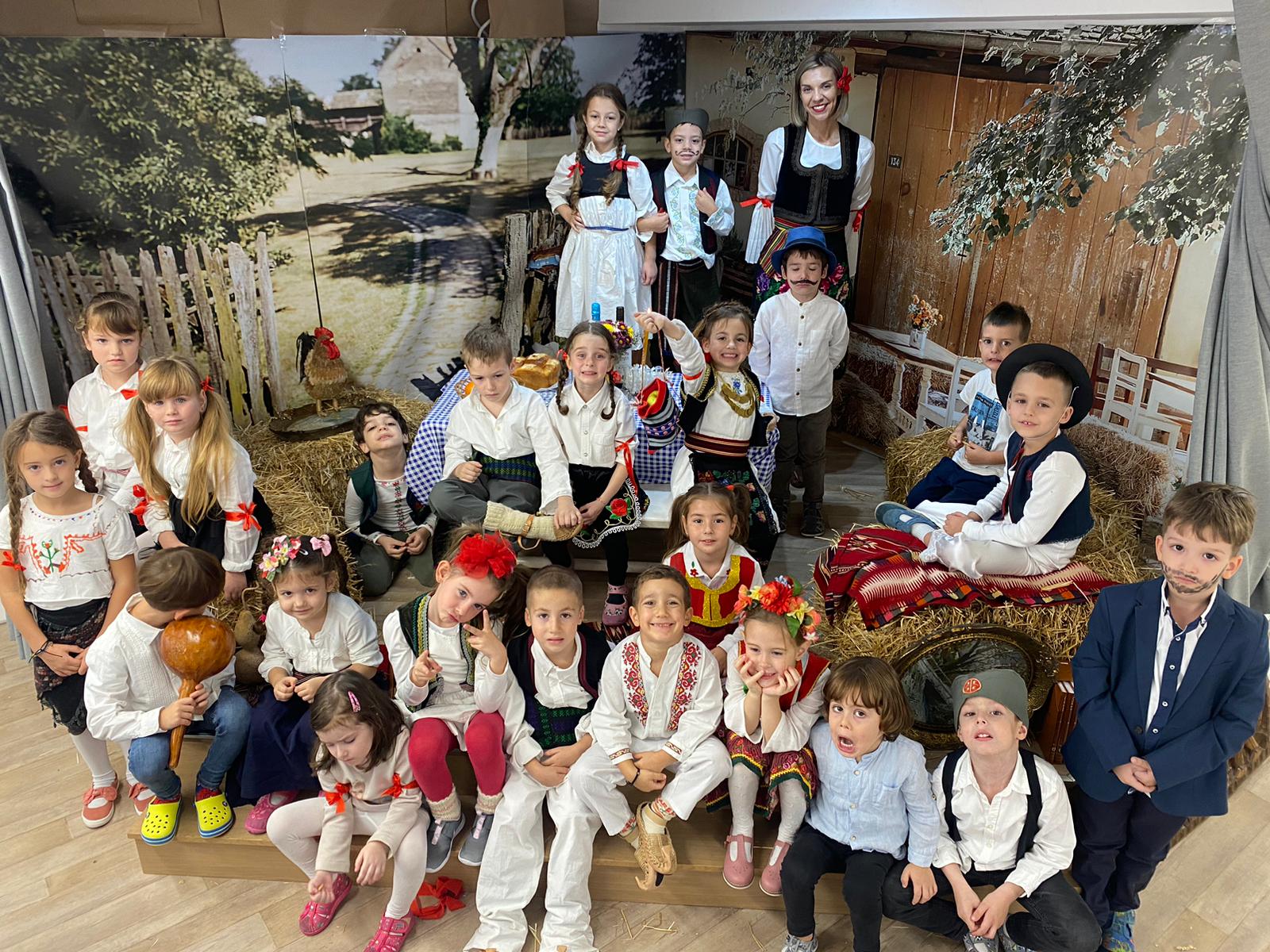 ČUVARI TRADICIJE