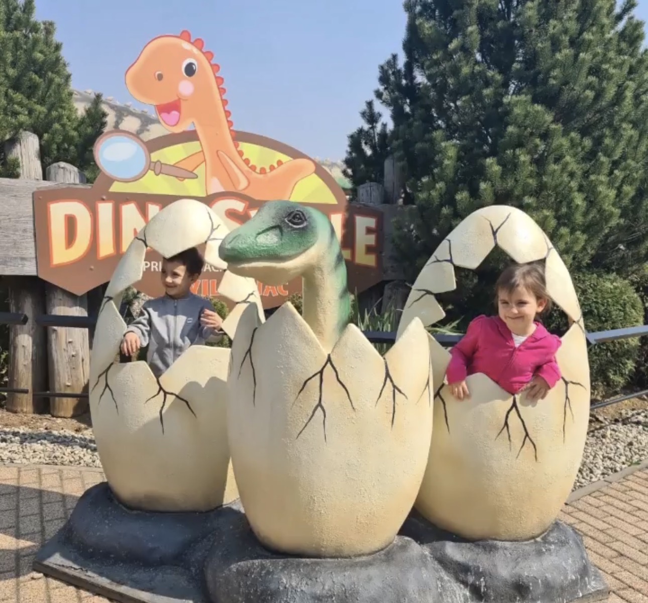 Dino park sa drugarima